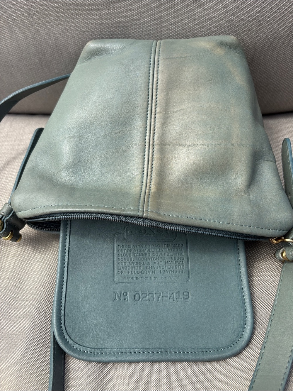 Coach Vintage MacDougal
In the color Celadon Crossbody Bag Made in USA - Picture 4 of 9
